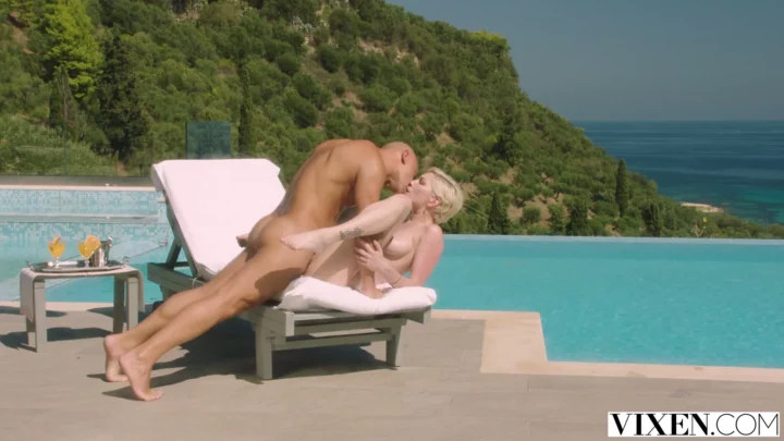 Screenshot 7 from Blonde Euro Babe Poolside POV — Lingerie Seduction & Outdoor Amateur Action