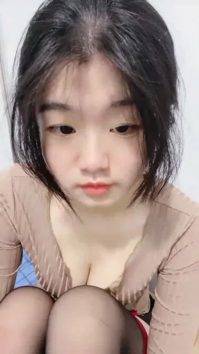 Screenshot 2 from Handheld FC2-PPV Masturbation Tease — Petite Asian in Black Lingerie