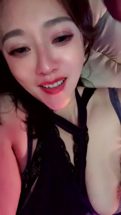 Screenshot 10 from FC2 Amateur POV Creampie — Slim Asian in Black Lingerie Uses Pink Toy for Squirting Climax [FC2-PPV-43382]