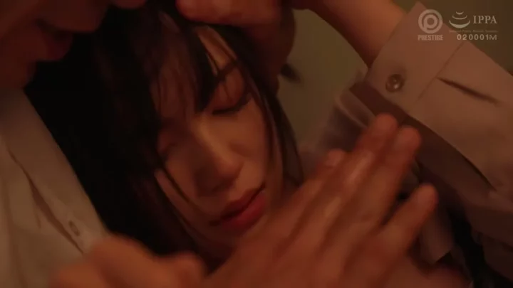 Screenshot 4 from Amateur Face-Shown Gangbang — Japanese Uniforms in POV Action