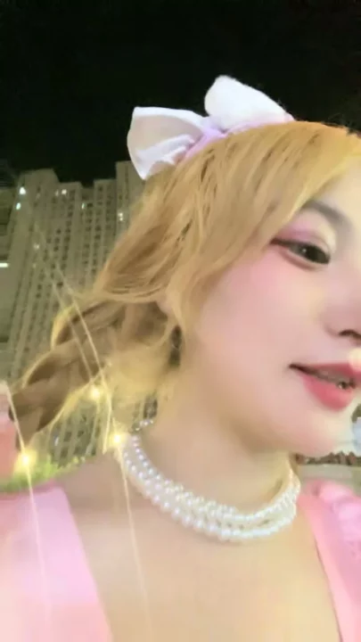 Screenshot 3 from Blonde Twin-Braided Maid Solo Exhibition — Outdoor & Bathroom Tease