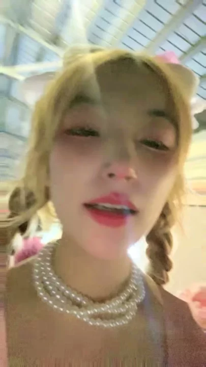 Screenshot 6 from Blonde Twin-Braided Maid Solo Exhibition — Outdoor & Bathroom Tease