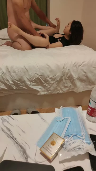 Screenshot 12 from Japanese POV Uncensored — Mingming’s Amateur Bedroom Scene in Blue Shorts
