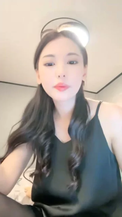 Screenshot 3 from Asian Beauty Solo Dildo Session — Handheld POV in Dorm Room [FC2-PPV]