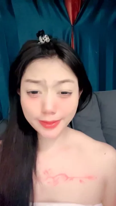 Screenshot 2 from FC2-Style Uncensored POV — Vivi’s Real Bedroom Encounter with Hidden Partner