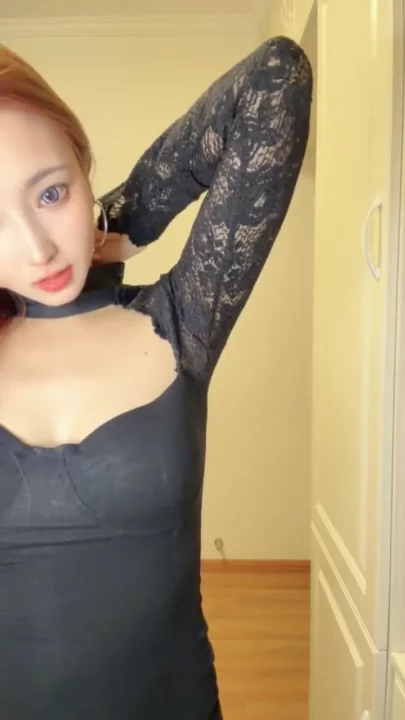 Screenshot 19 from Niuniu’s Fluffy Robe Solo — Petite Asian POV Tease
