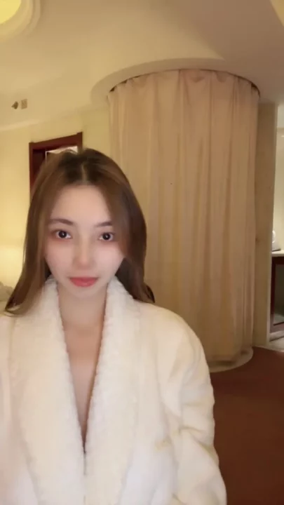 Screenshot 1 from Niuniu’s Fluffy Robe Solo — Petite Asian POV Tease
