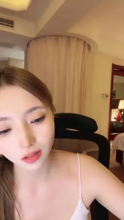Screenshot 9 from Niuniu’s Fluffy Robe Solo — Petite Asian POV Tease