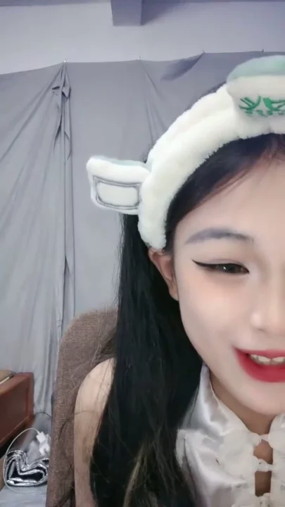 Screenshot 4 from Uncensored Japanese POV with Petite Asian — Playful Cat-Ear Solo and Full Nude Spreads