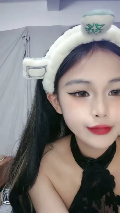 Screenshot 5 from Uncensored Japanese POV with Petite Asian — Playful Cat-Ear Solo and Full Nude Spreads