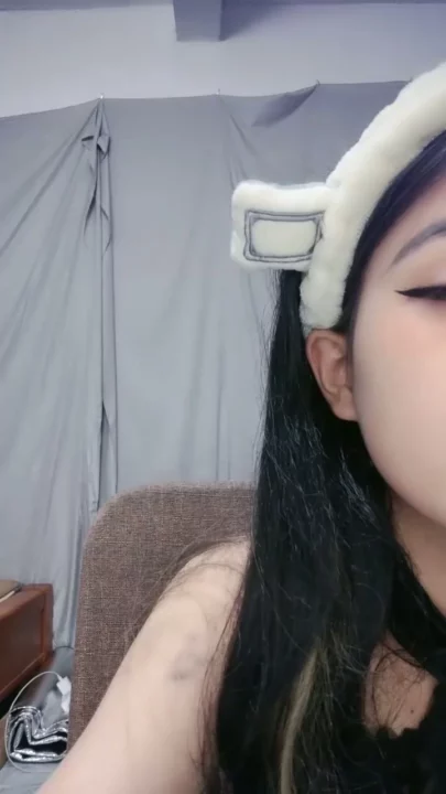 Screenshot 6 from Uncensored Japanese POV with Petite Asian — Playful Cat-Ear Solo and Full Nude Spreads