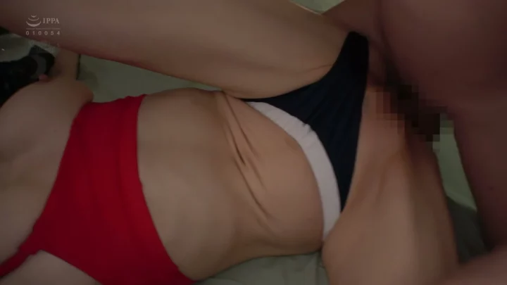 Screenshot 6 from 秘密拍摄丰满女运动员昏迷轮奸人工授精视频