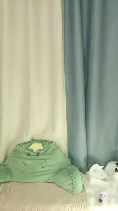 Screenshot 2 from Yuxin Asian Amateur POV — Vibration Toy Squirting Orgasm in Bedroom