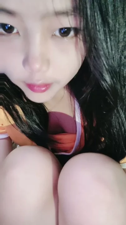 Screenshot 13 from Genuine Japanese Livestream Leak — Petite Yuyu’s Uncensored Toy Session
