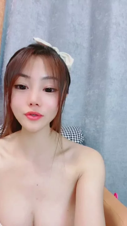 Screenshot 38 from FC2-PPV Livestreamer Yuyu Succumbs to Viewer Demands — Full Face Exposure & Interactive Dares