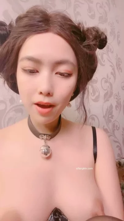 Screenshot 4 from Petite Asian Beauty in Stockings — Uncut Amateur Creampie POV