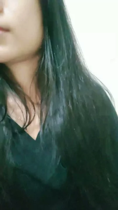 Screenshot 3 from Asian Amateur POV — Feifei’s Bathroom Livestream Leak with Off-Frame Partner