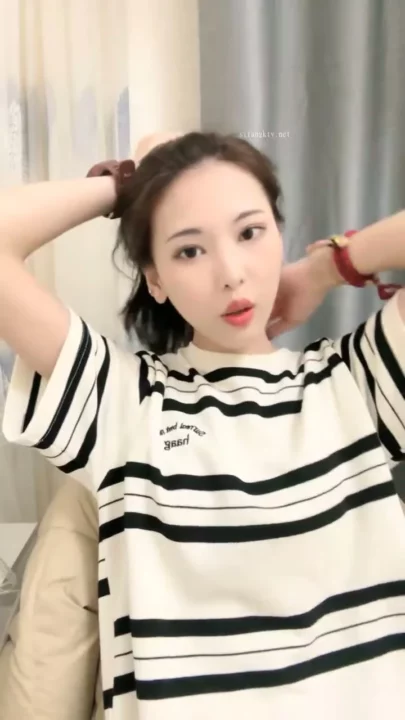 Screenshot 22 from Petite Asian Solo Performance — Lingerie & Stockings Masturbation