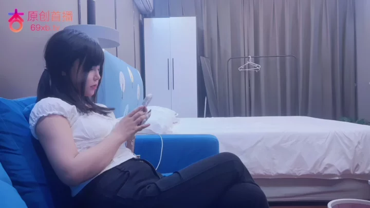Screenshot 6 from Mature Asian Escort Experience — Uncensored Hotel POV with Creampie & Facial