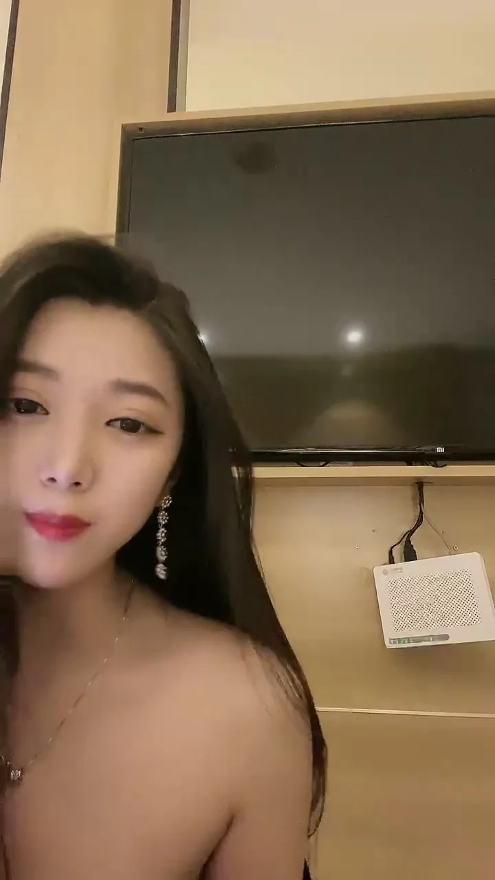 Play video: Yiyi’s Raw Hotel Encounter — Uncut Asian Amateur POV with Creampie & BJ