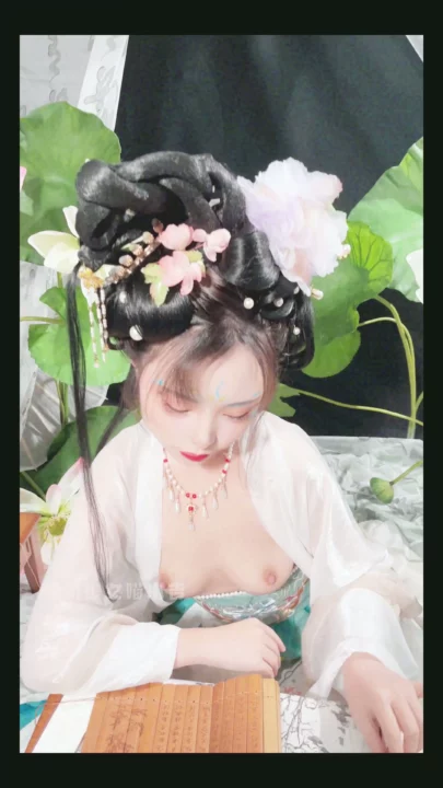 Screenshot 6 from Traditional Hanfu Solo Scene — Petite Asian Beauty Unveils Her Body
