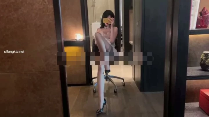 Screenshot 22 from Petite Asian Beauty Strikes a Pose in Black Stockings — Office Lady Lingerie Scene