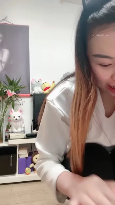 Screenshot 31 from Yueyue’s Playful Tease — Cute Cartoon Robe & Lace Lingerie in Japanese POV Scene