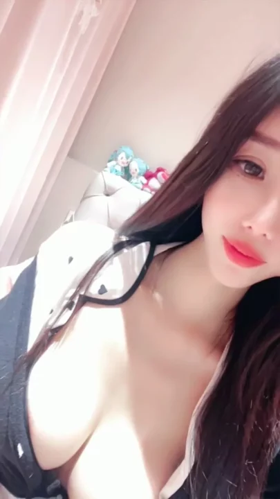 Screenshot 20 from Amateur Japanese Solo — Lingerie-Clad Big-Tits Performer in POV Bedroom Scene