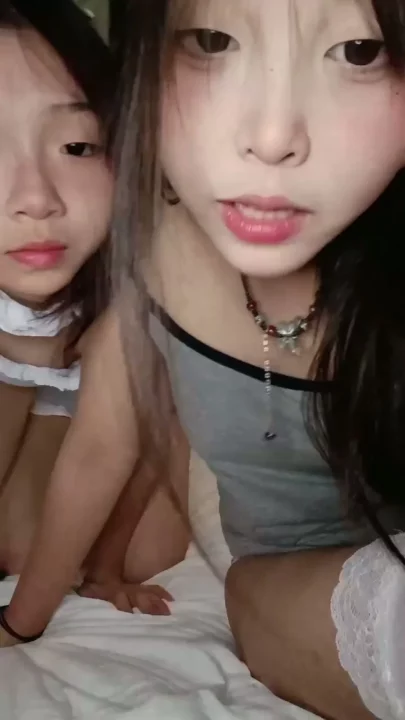 Screenshot 2 from Face-Shown Japanese Amateur Masturbates in Lingerie with Dildo — FC2-PPV Solo Session