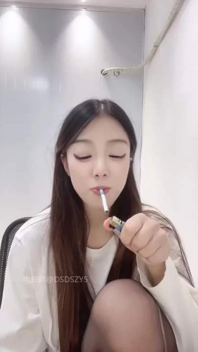 Screenshot 23 from Xinyi’s Leaked Solo Session — Japanese POV Lingerie Toy Play