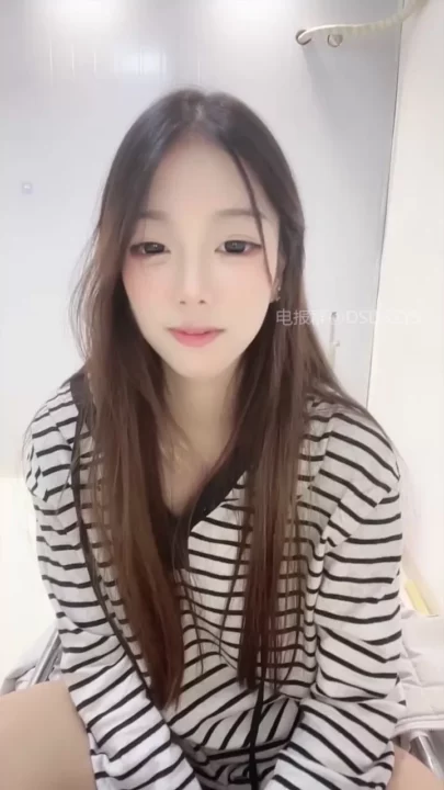 Screenshot 36 from Xinyi’s Leaked Solo Session — Japanese POV Lingerie Toy Play