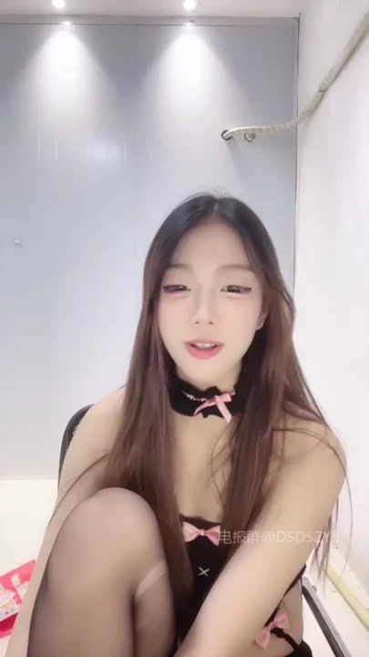 Screenshot 6 from Xinyi’s Leaked Solo Session — Japanese POV Lingerie Toy Play