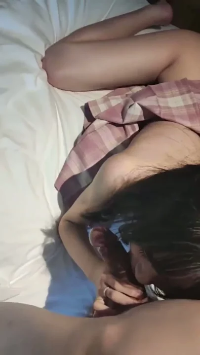 Lili’s Raw POV Experience — Uncensored Japanese Creampie with Face Shown のスクリーンショット 6