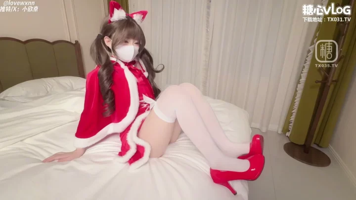Screenshot 10 from Santa-Clad Petite Star Delivers Festive Fun with Toys and Oral Action — Uncensored JAV POV