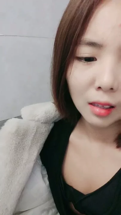 Screenshot 10 from Raw Japanese POV — Yiyi’s Uncensored Hotel Encounter with Off-Camera Lover