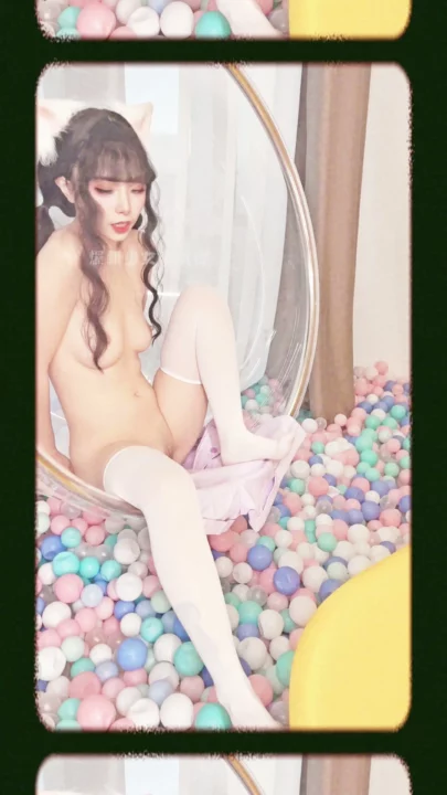 Screenshot 8 from Mimi’s Sensual Solo Performance — Lingerie Strip in Bubble Chair (Censored JAV)