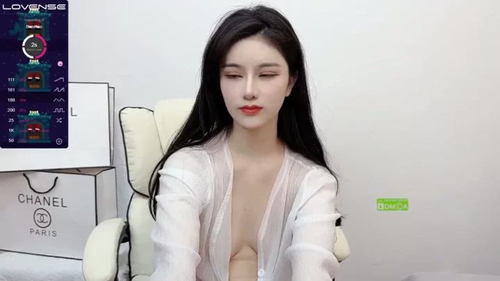 Screenshot 15 from Xiao’s Intense FC2 Livestream — POV Titfucking & Dildo Action in Office Setup
