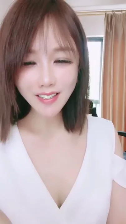 Screenshot 27 from Outdoor Lingerie Tease — Yiyi’s Japanese POV Masturbation with Big Tits