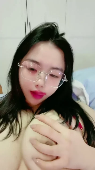 Screenshot 8 from Japanese Amateur Yueyue in Lingerie — Fishnet Stockings & Solo Masturbation