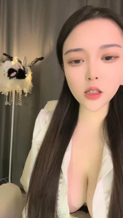 Screenshot 2 from Uncensored Asian POV with Yuyu — Wild Dildo Session in Leopard Lingerie