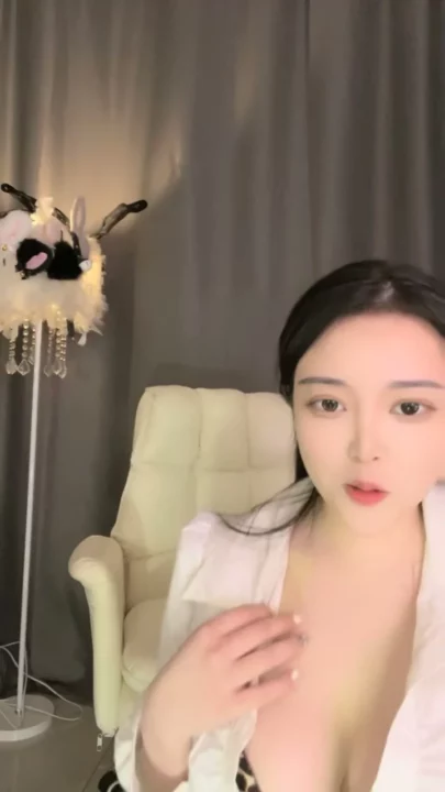 Screenshot 3 from Uncensored Asian POV with Yuyu — Wild Dildo Session in Leopard Lingerie