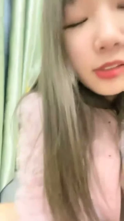 Screenshot 8 from Petite Japanese Amateur in Pink Shows Off A-Cups — Raw POV Face-Sitting & Blowjob [FC2]