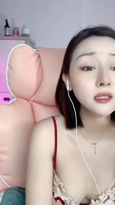 Screenshot 19 from Lingerie-Clad Anan Reveals All in Intimate Asian Amateur Livestream