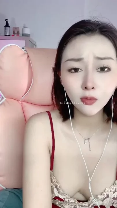 Screenshot 24 from Lingerie-Clad Anan Reveals All in Intimate Asian Amateur Livestream