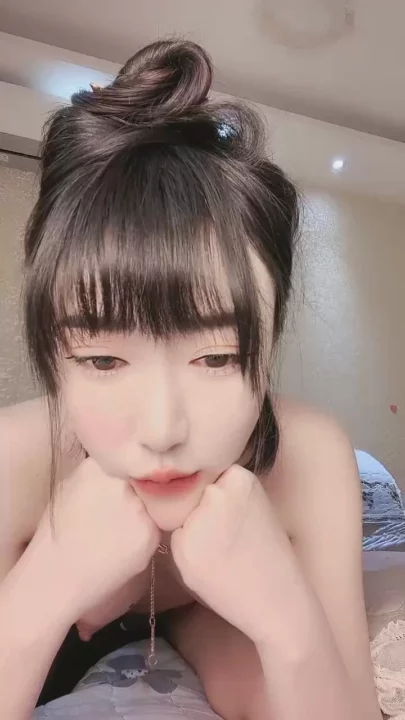 無修正アジアアマチュアアナン — カメラでのディルドとランジェリーを使ったソロプレイ のスクリーンショット 3
