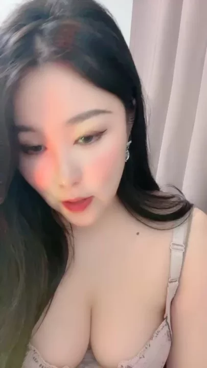 Screenshot 8 from Feifei’s Lingerie Selfie — Asian Amateur Leak with Big Natural Tits
