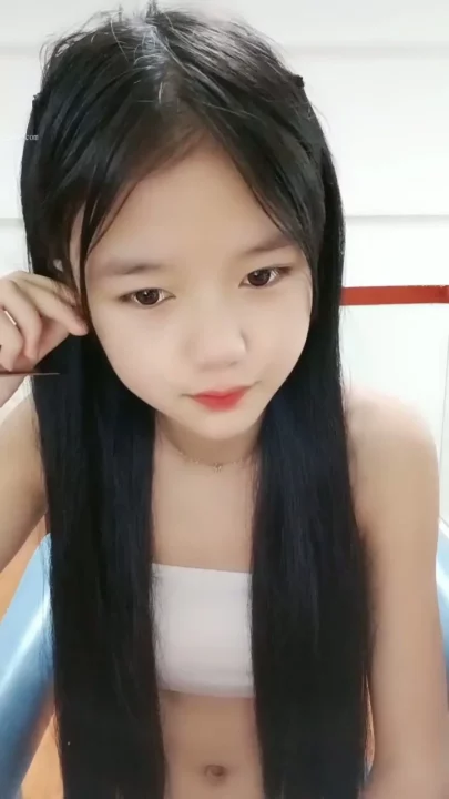 Screenshot 2 from FC2-PPV Livestream: Petite Asian Selfie Debut with Face Shown — Natural Small Tits