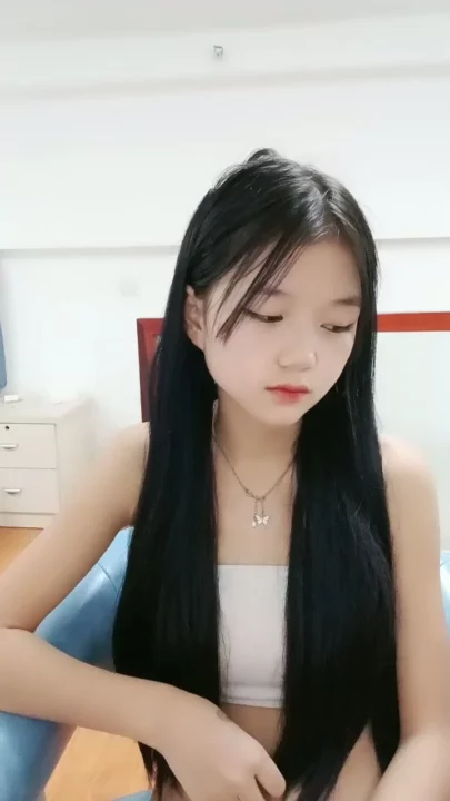 Screenshot 12 from FC2-PPV Livestream: Petite Asian Selfie Debut with Face Shown — Natural Small Tits