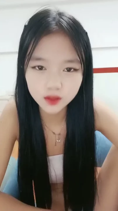 Screenshot 18 from FC2-PPV Livestream: Petite Asian Selfie Debut with Face Shown — Natural Small Tits