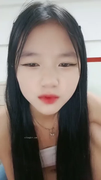 Screenshot 19 from FC2-PPV Livestream: Petite Asian Selfie Debut with Face Shown — Natural Small Tits